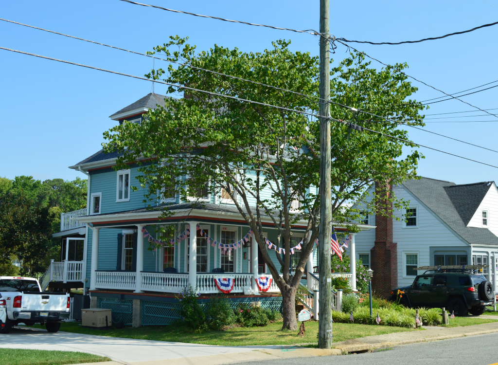 Main Street Reedville River Front Refuge on Main Street Reedville